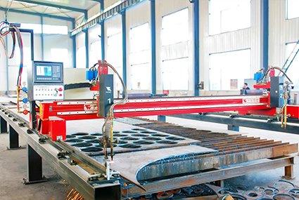 Xưởng nhà máy gia công